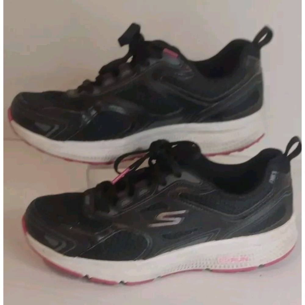 Skechers‎ Go Run Consistent Women's 6.5 SN 128075 Color: BKPK Great Condition